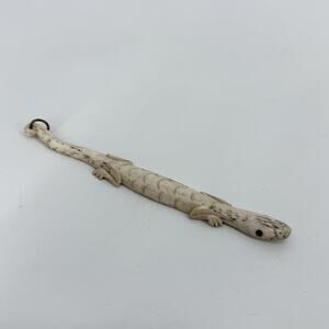 Antique INUIT ESKIMO SALAMANDER LIZARD Stone Antler? Pendant Necklace